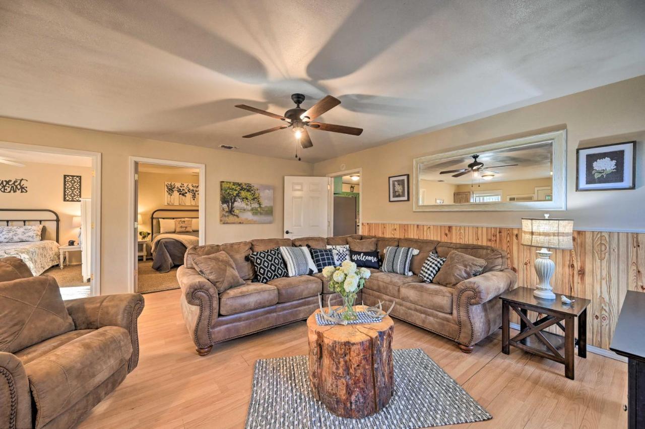 Pet-Friendly Shady Oaks Broken Bow Gem With Patio! Villa Eksteriør billede